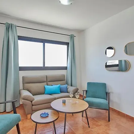 Casa Maria Duplex With Sea & Mountain Views, 15 Minutes Walk From The Marina Rubicon