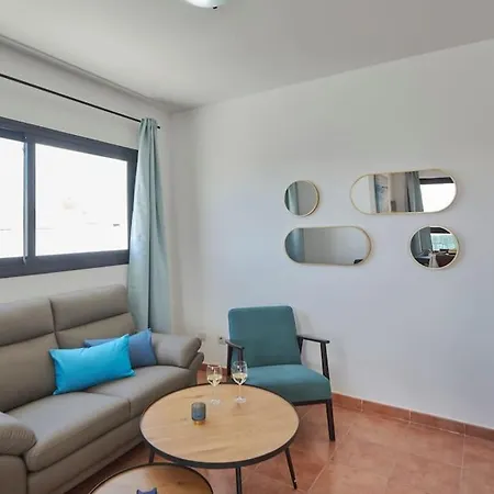 Casa Maria Duplex With Sea & Mountain Views, 15 Minutes Walk From The Marina Rubicon プラヤ・ブランカ
