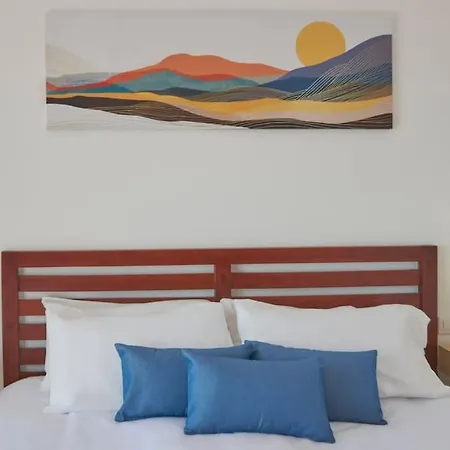 Casa Maria Duplex With Sea & Mountain Views, 15 Minutes Walk From The Marina Rubicon