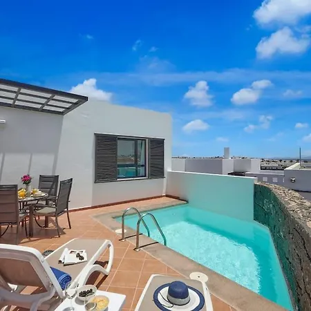 Casa Maria Duplex With Sea & Mountain Views, 15 Minutes Walk From The Marina Rubicon 別荘