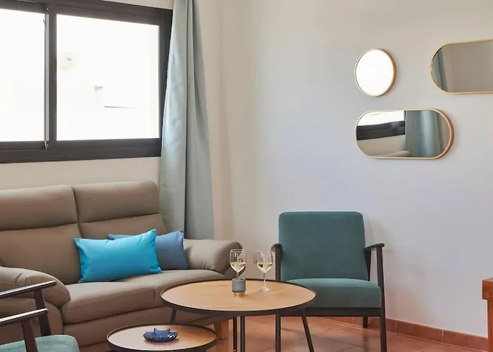 Casa Maria Duplex With Sea & Mountain Views, 15 Minutes Walk From The Marina Rubicon * Playa Blanca