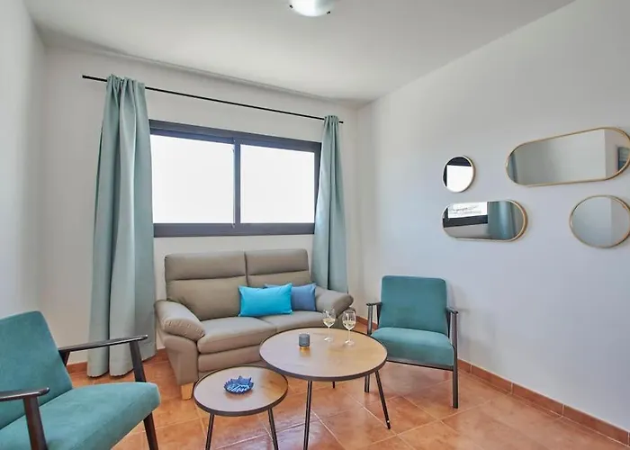 Casa Maria Duplex With Sea & Mountain Views, 15 Minutes Walk From The Marina Rubicon