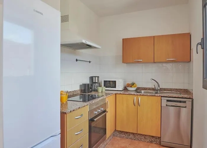 Casa Maria Duplex With Sea & Mountain Views, 15 Minutes Walk From The Marina Rubicon Tatil Evi