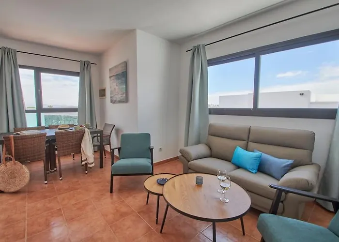 Tatil Evi Casa Maria Duplex With Sea & Mountain Views, 15 Minutes Walk From The Marina Rubicon *