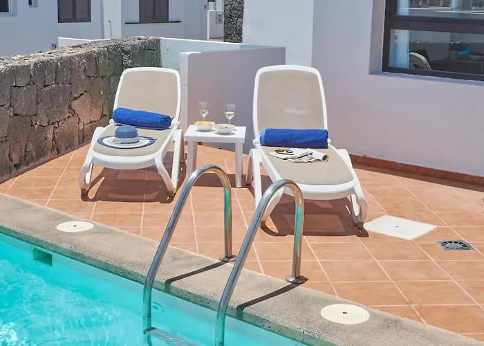 Casa Maria Duplex With Sea & Mountain Views, 15 Minutes Walk From The Marina Rubicon * Playa Blanca