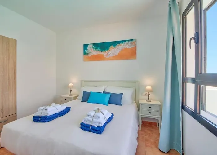 Tatil Evi Casa Maria Duplex With Sea & Mountain Views, 15 Minutes Walk From The Marina Rubicon