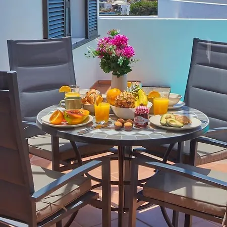 Nyaraló Casa Maria Duplex With Sea & Mountain Views, 15 Minutes Walk From The Marina Rubicon Playa Blanca