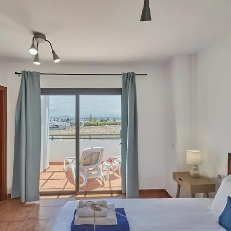 Casa María Duplex With Sea&mountain Views, 15 Minutes Walk From The Marina Rubicón