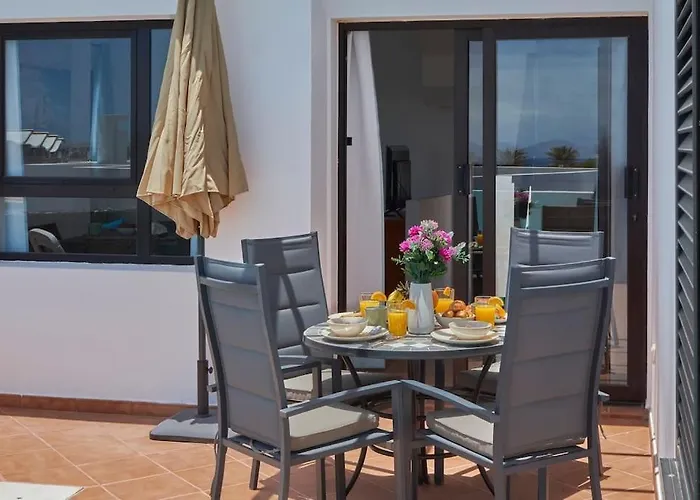 Casa Maria Duplex With Sea & Mountain Views, 15 Minutes Walk From The Marina Rubicon Holiday home *